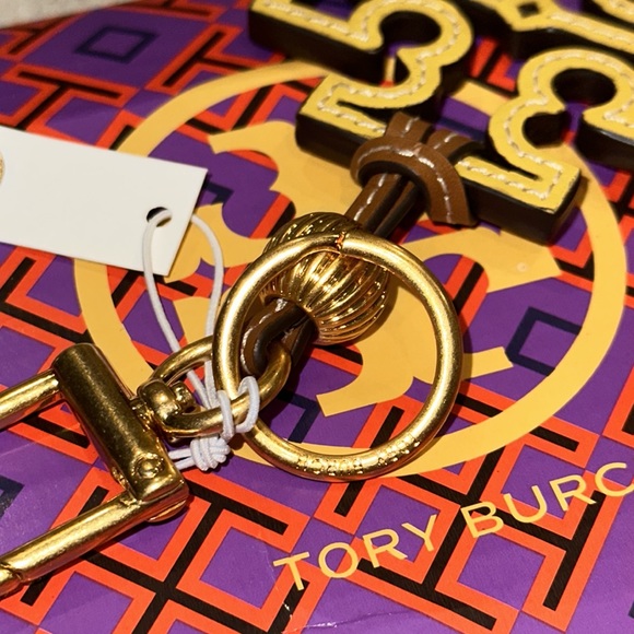 NWT Tory Burch Leather Kira With Tassel Key Fob - Picture 8 of 9